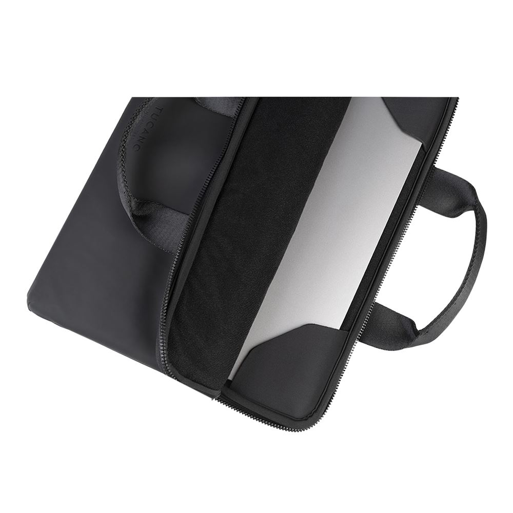 Tucano USA GOMMO Slim Bag for 15.6 to 16 in Laptops - Black - Micro Center